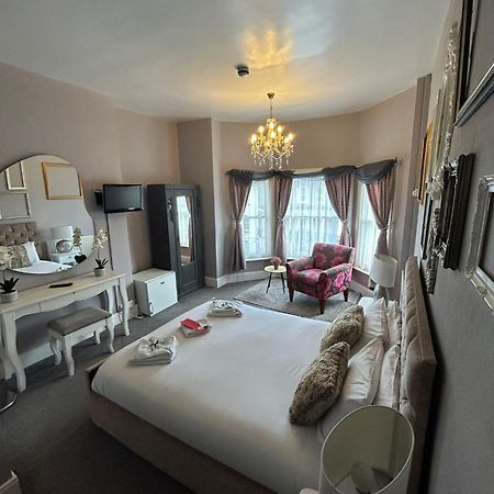 The Lyndhurst Guest House Грейт-Ярмут Екстер'єр фото